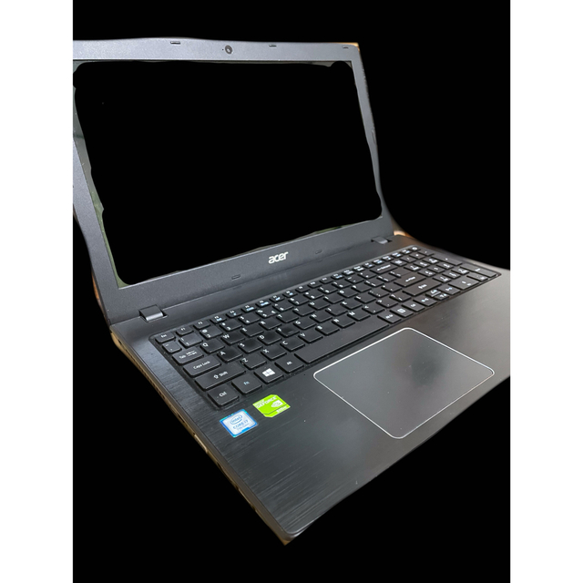 Acer(エイサー)の値下げ　aspire E5 576G i7-7500 ssd256  スマホ/家電/カメラのPC/タブレット(ノートPC)の商品写真