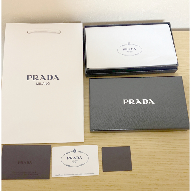 PRADA(プラダ)の【新品未使用】【定価39600円】PRADA iPhone X MAXケース スマホ/家電/カメラのスマホアクセサリー(iPhoneケース)の商品写真