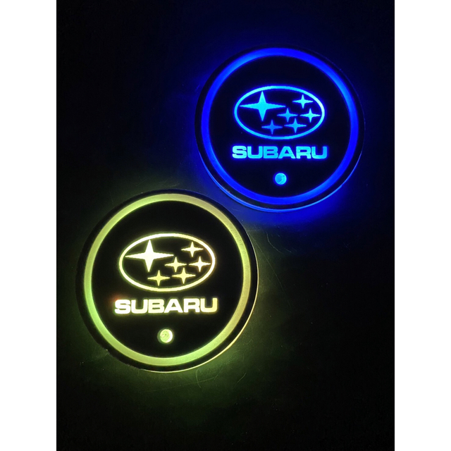 スバル(スバル)のSUBARUロゴ入り　光るLEDコースター　ドリンクコースター 自動車/バイクの自動車(車内アクセサリ)の商品写真