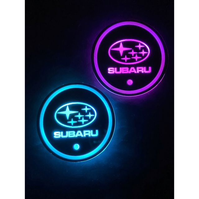 スバル(スバル)のSUBARUロゴ入り　光るLEDコースター　ドリンクコースター 自動車/バイクの自動車(車内アクセサリ)の商品写真