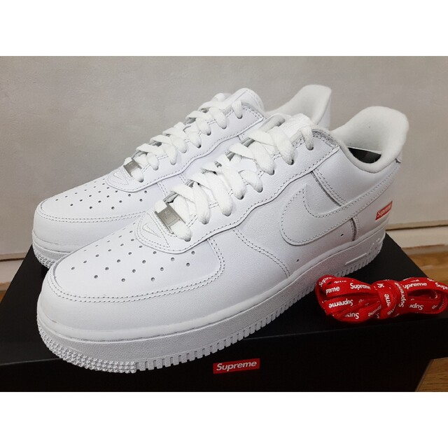 Supreme × Nike Air Force 1 Low "White"