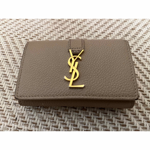 Yves Saint Laurent - YSL レザーキーケース ベージュの通販 by sola's