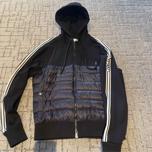 【未使用】MONCLER ロゴ パネル パーカー　XLサイズ　黒　正規品