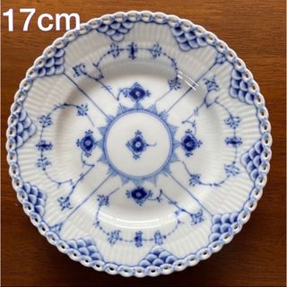 ロイヤルコペンハーゲン(ROYAL COPENHAGEN)のロイヤルコペンハーゲン ブルーフルーテッド フルレース プレート 17cm(食器)