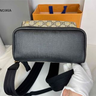 Gucci - 【激安】 グッチ 427042 GGスプリーム バッグパックの通販 by