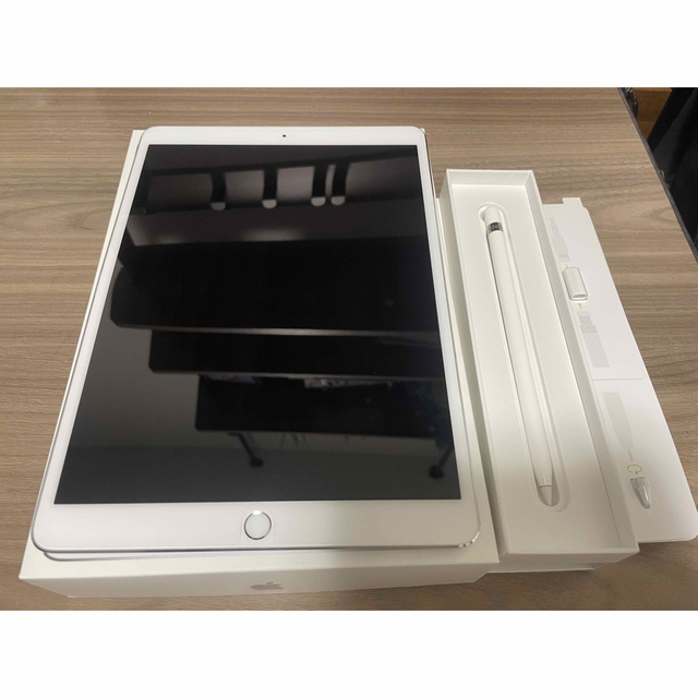 iPad Pro 10.5インチ 64GB Wifiモデル ジャンク品+おまけスマホ/家電/カメラ