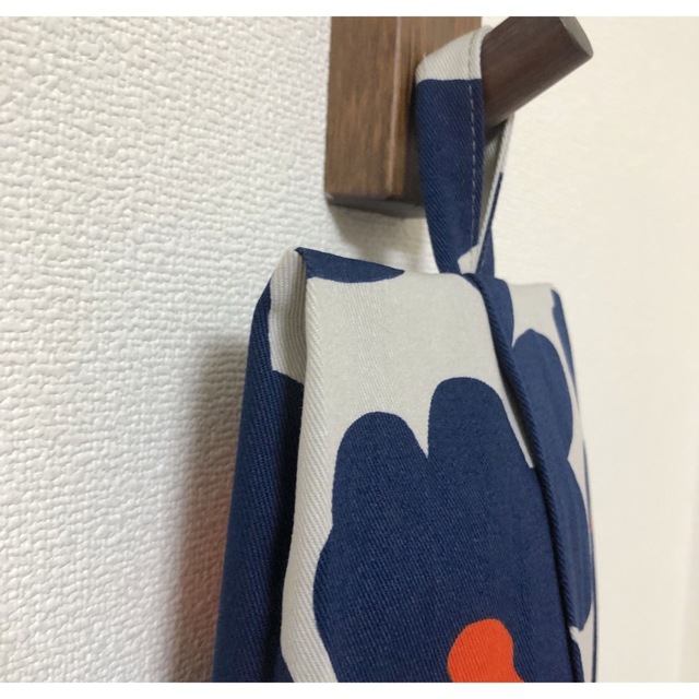 ソフトティッシュケース/マスクストッカー☆北欧 ビッグフラワー ブルーグレー ハンドメイドのインテリア/家具(インテリア雑貨)の商品写真