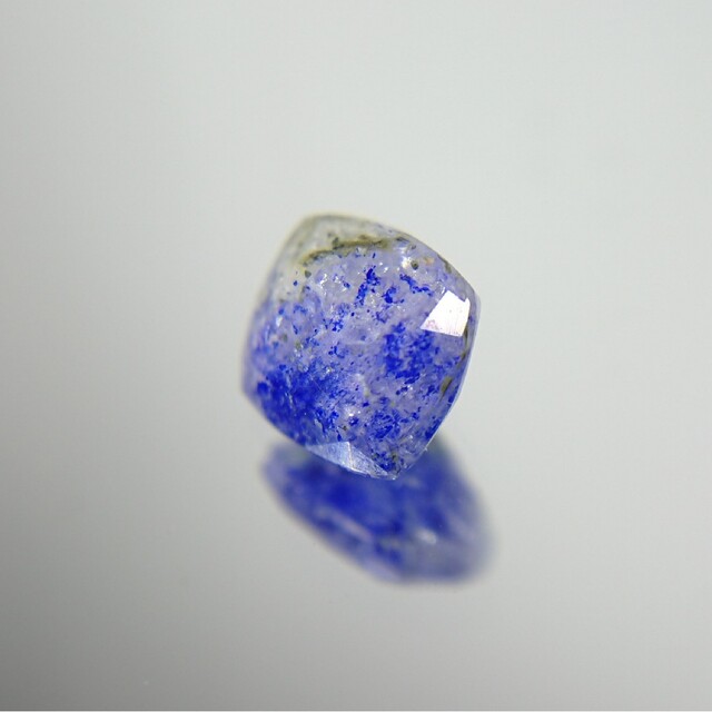 素材/材料ラズライトインスキャポライト 0.5ct 1869