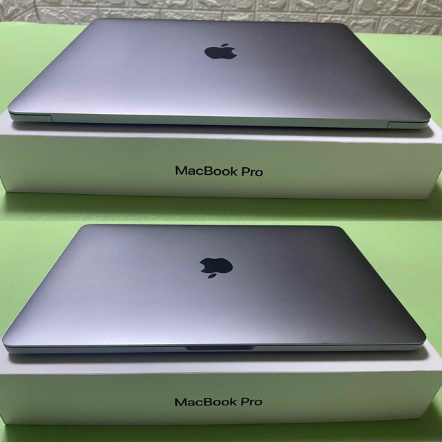 macbook pro A1989 13インチ　2018 スマホ/家電/カメラのPC/タブレット(ノートPC)の商品写真