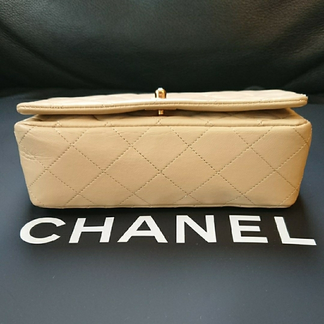 CHANEL(シャネル)のシャネル ヴィンテージ ミニマトラッセ  フルフラップ チェーンショルダーバッグ レディースのバッグ(ショルダーバッグ)の商品写真