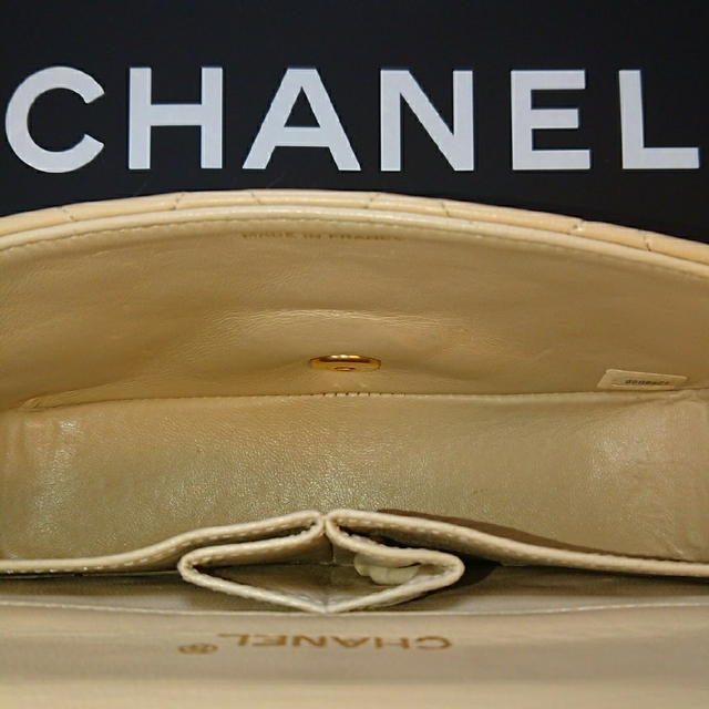 CHANEL(シャネル)のシャネル ヴィンテージ ミニマトラッセ  フルフラップ チェーンショルダーバッグ レディースのバッグ(ショルダーバッグ)の商品写真