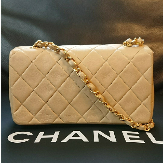 CHANEL シャネル【美品】 マトラッセ フルフラップ ショルダーバッグ