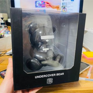 新品二個セット　アンダーカバーVCD UNDERCOVER BEAR フィギュア