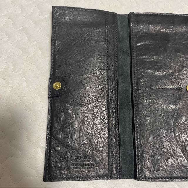 IL BISONTE(イルビゾンテ)のイルビゾンテ オーストリッチ 長財布 黒 レディースのファッション小物(財布)の商品写真