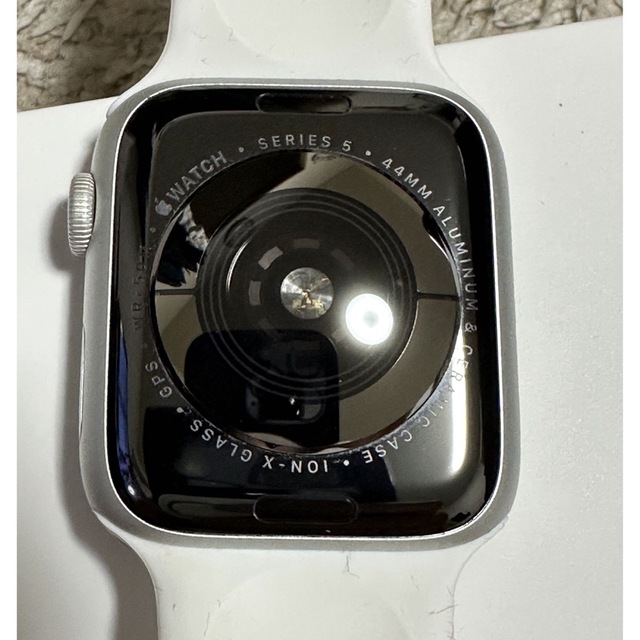 Apple Watch series5 GPSモデル-44㎜ 日本初の ybsoul.co.il