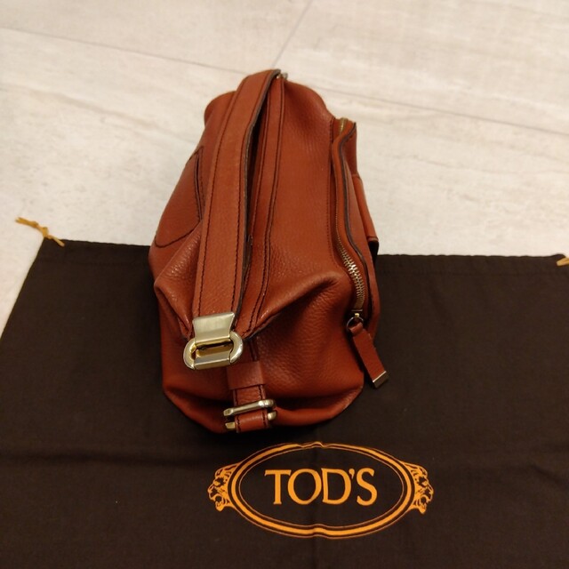 TOD'S(トッズ)のカジコ様★TOD’S トッズ レディース　ショルダーバッグ保存袋付きシボ革レザー レディースのバッグ(ショルダーバッグ)の商品写真