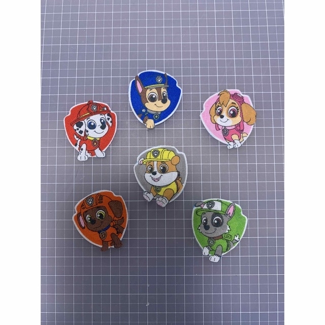 けろ様専用 パウパトロール➕パウパトロール4枚アイロン接着の通販 by