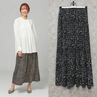 ユナイテッドアローズグリーンレーベルリラクシング(UNITED ARROWS green label relaxing)のマキシ丈スカート　黒　ブラック　ダルメシアン柄　ドット柄(ロングスカート)