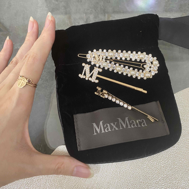 Max Mara(マックスマーラ)の【新品】Max Mara マックスマーラ Mロゴ モチーフ ヘアピン セット レディースのヘアアクセサリー(ヘアピン)の商品写真