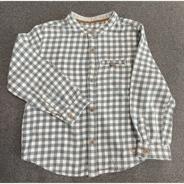 ZARA KIDS(ザラキッズ)のZARA BABY 長袖チェックシャツ　98 キッズ/ベビー/マタニティのキッズ服男の子用(90cm~)(Tシャツ/カットソー)の商品写真