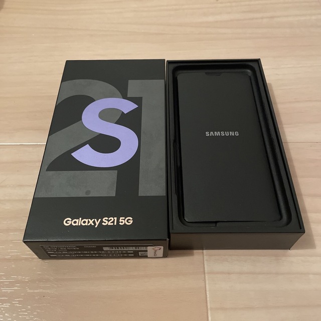 Galaxy(ギャラクシー)のGalaxy S21 韓国版SIMフリー ファントムバイオレット 美品 スマホ/家電/カメラのスマートフォン/携帯電話(スマートフォン本体)の商品写真