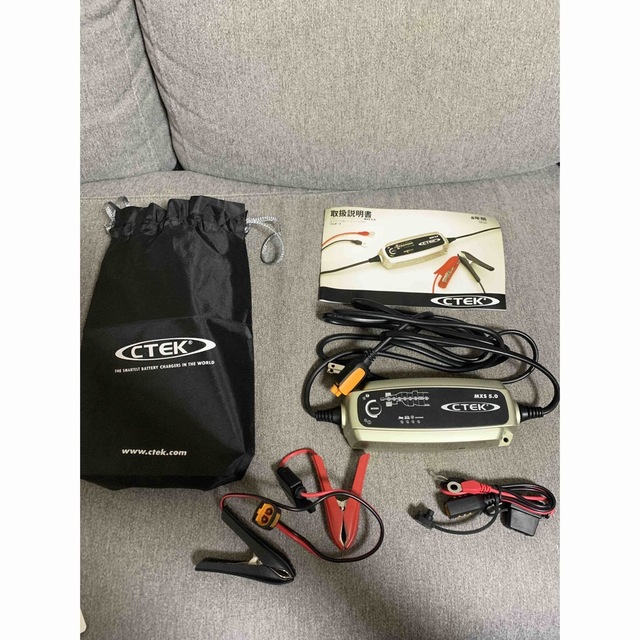 CTEK バッテリー 充電器 シーテックフェラーリ