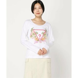 ゲス(GUESS)の【ホワイト(G011)】(W)L/S Triangle Flowers Tee(カットソー(長袖/七分))