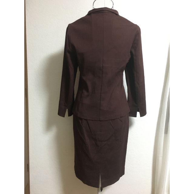 ROPE’(ロペ)のROPE セットアップスーツ　紫ブラウンM レディースのフォーマル/ドレス(スーツ)の商品写真