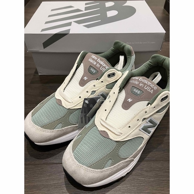 KITH(キス)の[新品]KITH New Balance 993 Spring 101 28.5 メンズの靴/シューズ(スニーカー)の商品写真