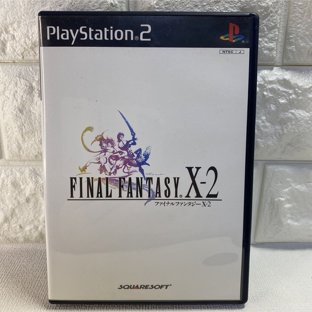PlayStation2(プレイステーション2)のファイナルファンタジーX-2    PS2ゲームソフト＋攻略本セット エンタメ/ホビーのゲームソフト/ゲーム機本体(家庭用ゲームソフト)の商品写真
