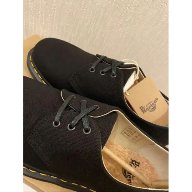 Dr.Martens(ドクターマーチン)のドクターマーチン 1461 Natural Canvas 3ホールシューズ　黒  レディースの靴/シューズ(ローファー/革靴)の商品写真