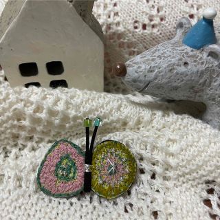 ミナペルホネン(mina perhonen)のご専用手作りブローチ３点＊ミナペルホネン path de ちょうちょ＊(ブローチ/コサージュ)