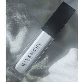 ジバンシィ(GIVENCHY)のジバンシィ☆プリズムリーブルスキンケアリングコレクター　ブルー(コントロールカラー)