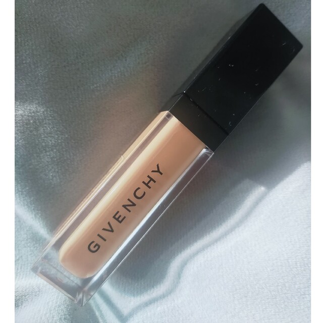 GIVENCHY(ジバンシィ)のジバンシィ☆プリズムリーブルスキンケアリングコレクター　ピーチ コスメ/美容のベースメイク/化粧品(コントロールカラー)の商品写真