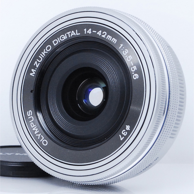 美品❤️オリンパス 標準レンズ 14-42mm EZ シルバー❤️超小型軽量 