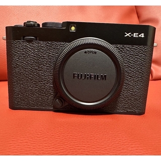 富士フイルム - X-E4 Black レンズ、バッテリー3個セット