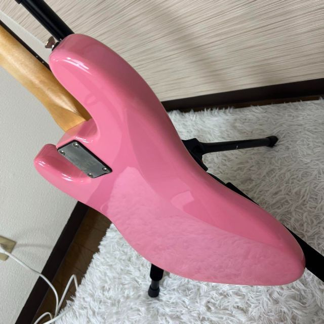 【4949】 Bacchus precision bass model pink 楽器のベース(エレキベース)の商品写真