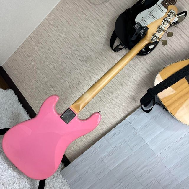 【4949】 Bacchus precision bass model pink 楽器のベース(エレキベース)の商品写真