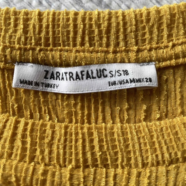 ZARA(ザラ)のZARA 袖フリルワンピース レディースのワンピース(ひざ丈ワンピース)の商品写真