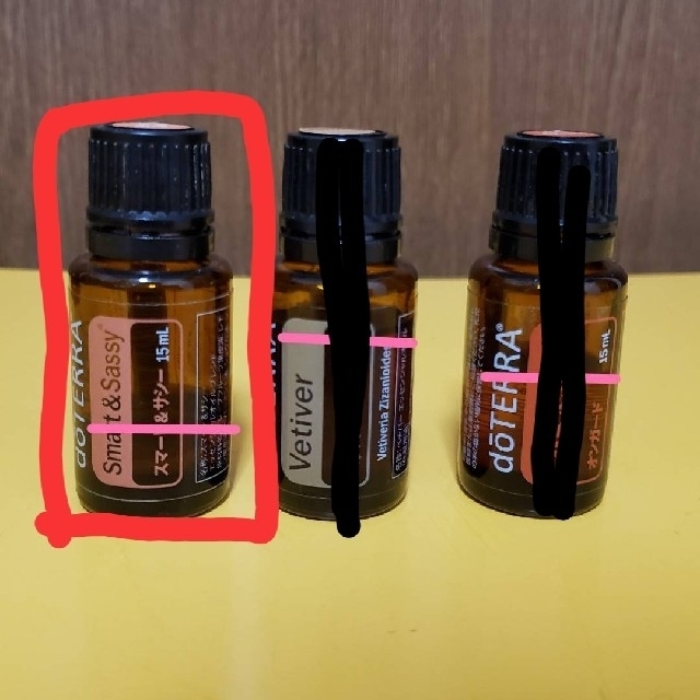 doTERRA(ドテラ)のふるこ様専用　ドテラ　アースリズム　スマート&サシー コスメ/美容のリラクゼーション(エッセンシャルオイル（精油）)の商品写真