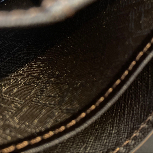 Dunhill(ダンヒル)の《新品　未使用》dunhill ダンヒル　財布　SIDECAR　FP3070E メンズのファッション小物(折り財布)の商品写真