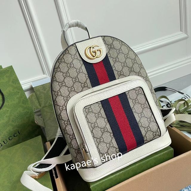 GUCCI GG スモール バックパック - リュック