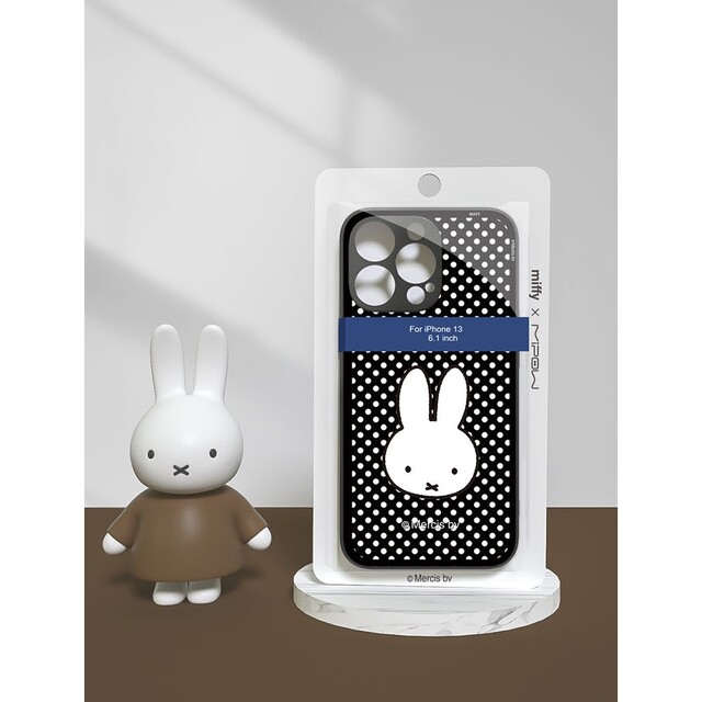 miffy(ミッフィー)の新品★ミッフィー × MIPOW★iPhone 13 Pro ケース　ドット スマホ/家電/カメラのスマホアクセサリー(iPhoneケース)の商品写真