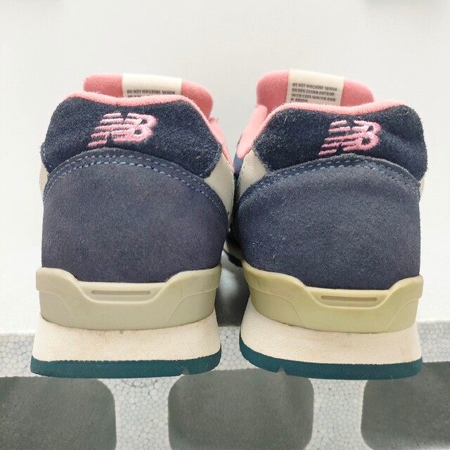 New Balance(ニューバランス)の23.5cm【New Balance WR996UBL】ニューバランス996 レディースの靴/シューズ(スニーカー)の商品写真