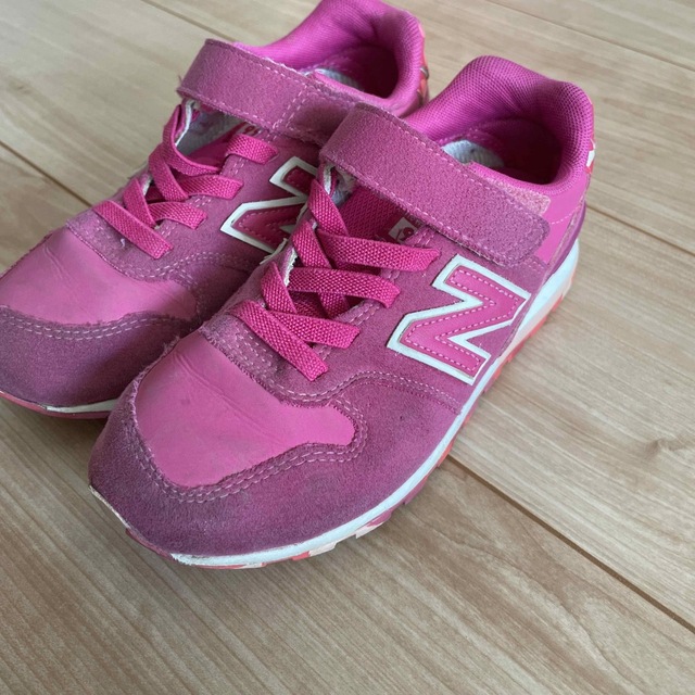 New Balance(ニューバランス)のニューバランススニーカー　20センチ キッズ/ベビー/マタニティのキッズ靴/シューズ(15cm~)(スニーカー)の商品写真