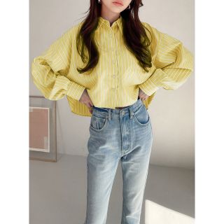 グレイル(GRL)の人気新品未着用 GRL  ストライプ柄ショート丈 クロップド丈 シャツ イエロー(シャツ/ブラウス(長袖/七分))