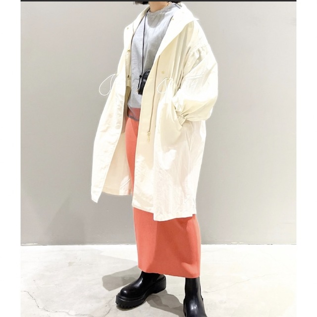 LEPSIM(レプシィム)のレプシィム  BIGパフスリーブミリタリーコート レディースのジャケット/アウター(ロングコート)の商品写真