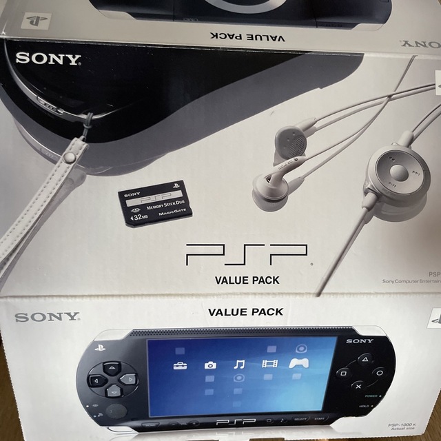 最終価格 PSP-1000 イヤホン リモコン  スマホ/家電/カメラのオーディオ機器(ヘッドフォン/イヤフォン)の商品写真