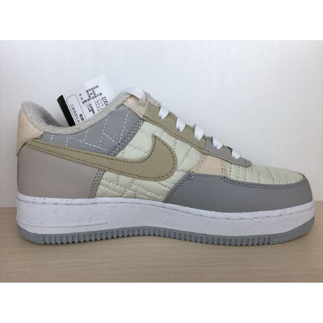 NIKE(ナイキ)のナイキ エアフォース1'07 LX NN 靴 27,0cm 新品 (1533) メンズの靴/シューズ(スニーカー)の商品写真