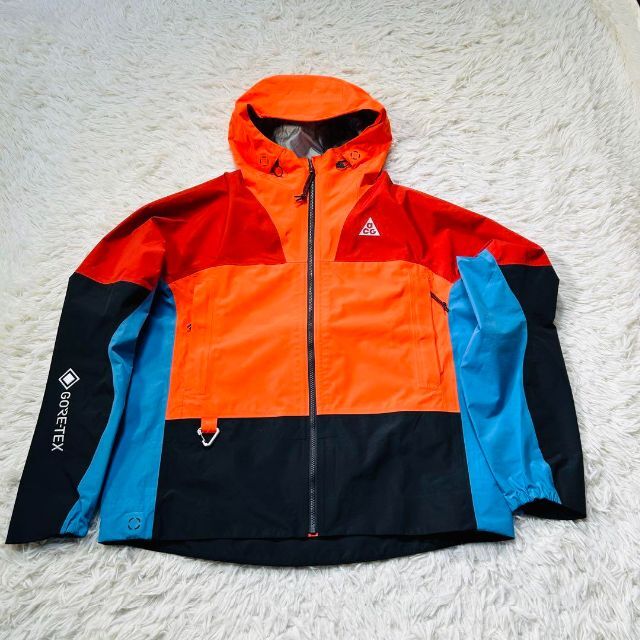 NIKE(ナイキ)の新品 NIKE ACG ナイキエーシージーGORE-TEX マウテンパーカー スポーツ/アウトドアのアウトドア(登山用品)の商品写真